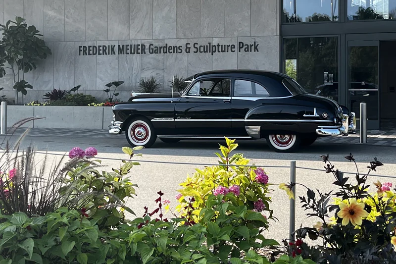 1951 Pontiac Eight Chieftain Deluxe 30