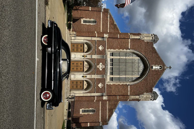 1951 Pontiac Eight Chieftain Deluxe 29