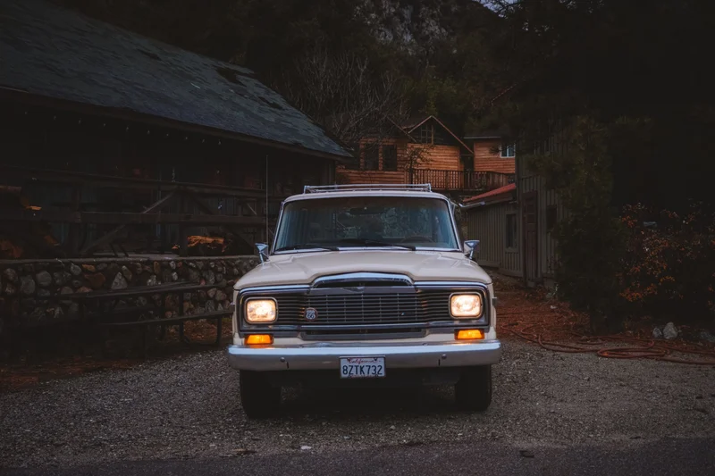 1982 Jeep Wagoneer Custom 5