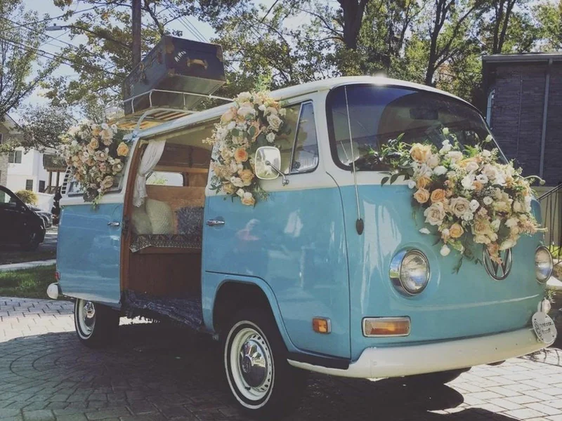 1972 Volkswagen Transporter (Van) 2