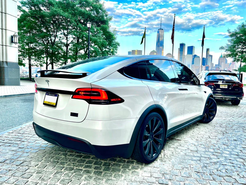 2022 Tesla Model X Plaid 7