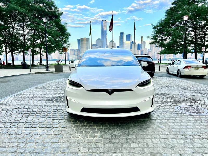 2022 Tesla Model X Plaid 11
