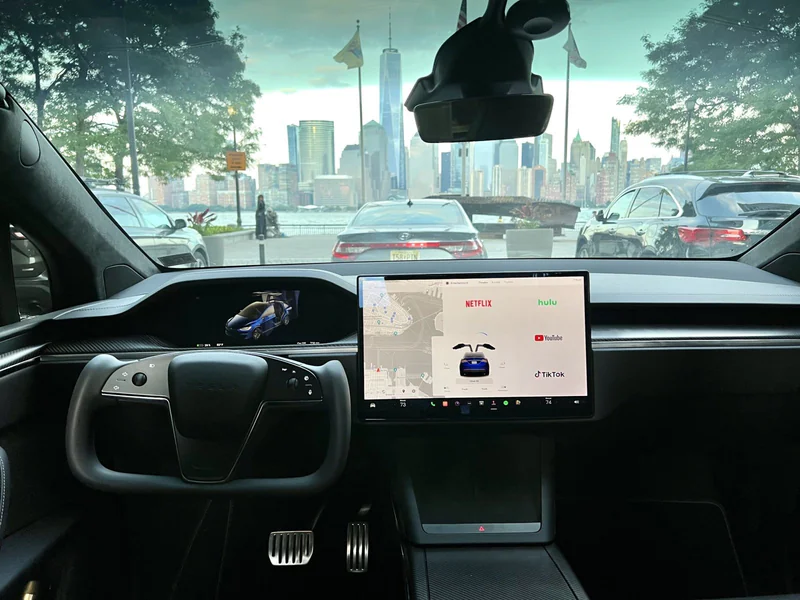 2022 Tesla Model X Plaid 12