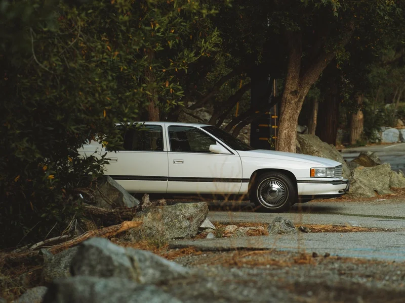 1995 Cadillac DeVille Base 9