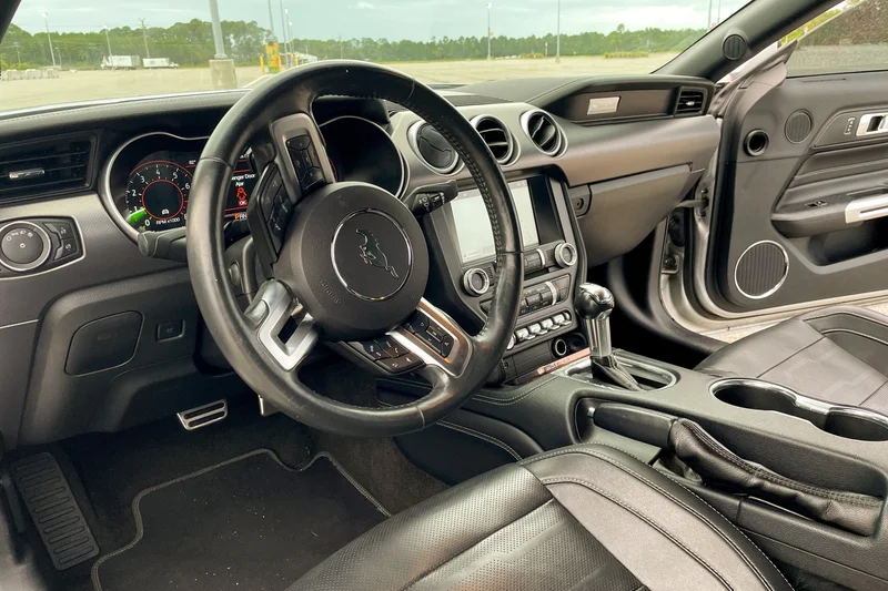 2018 Ford Mustang Base 4