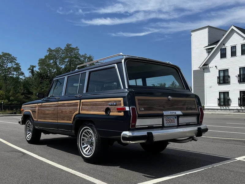 1988 Jeep Grand Wagoneer