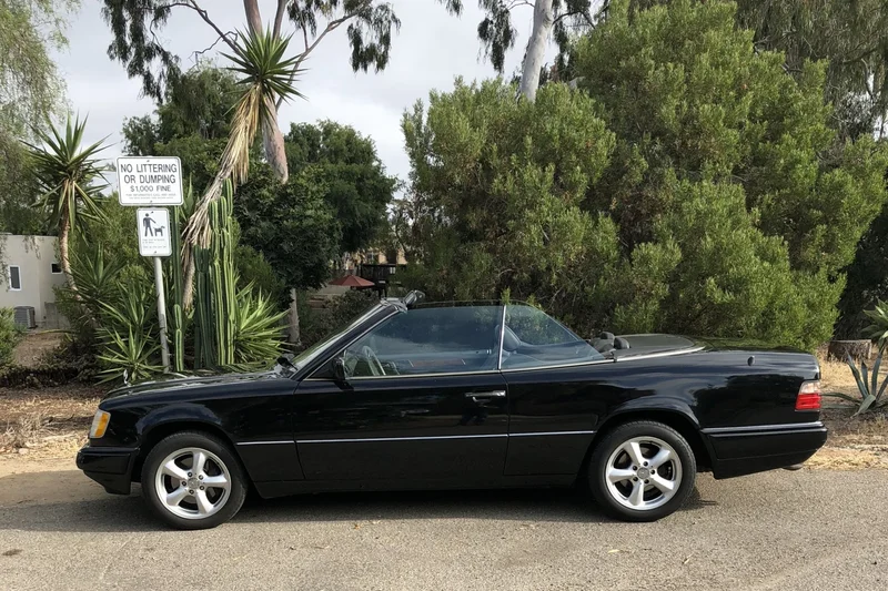 1994 Mercedes-Benz E320