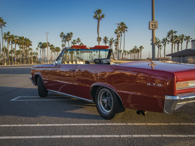 1964 Pontiac LeMans GTO 2