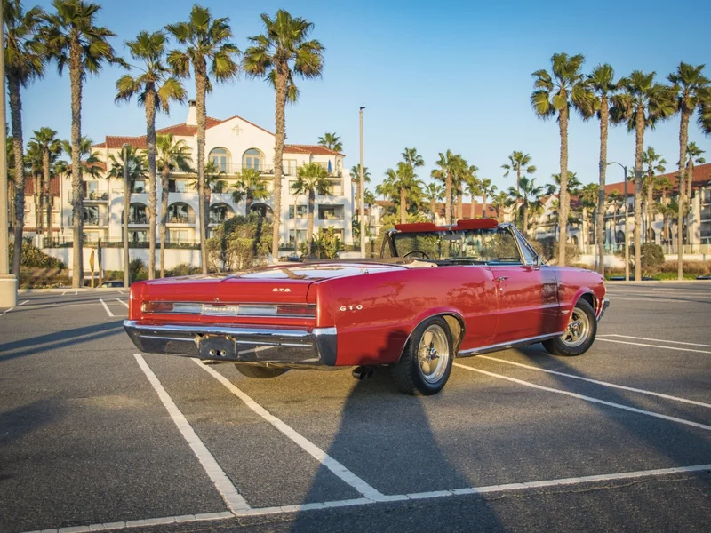 1964 Pontiac LeMans GTO 3