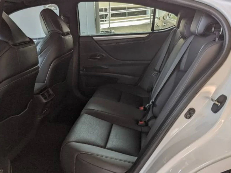 2019 Lexus ES350