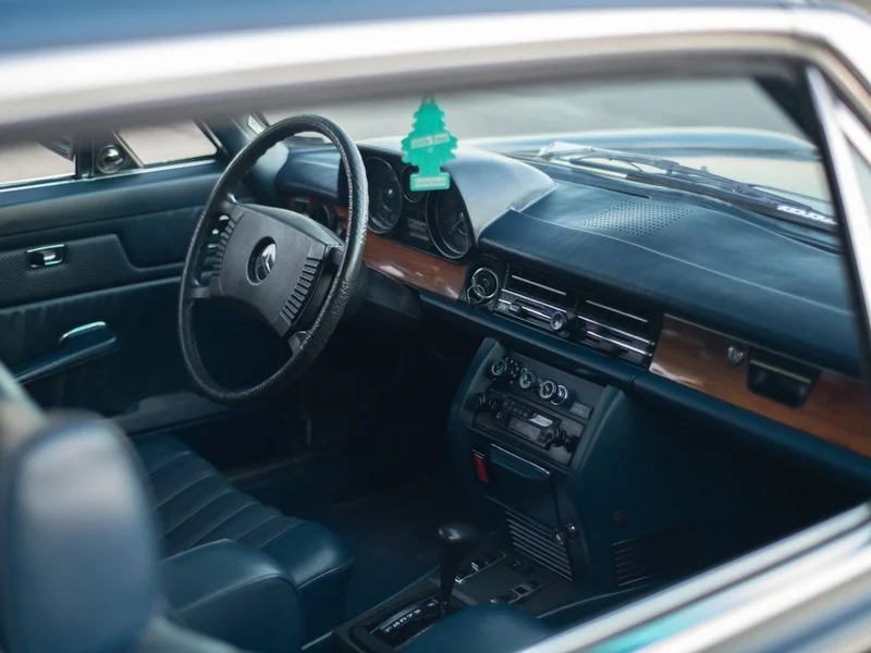 1975 Mercedes-Benz 280C Base 8