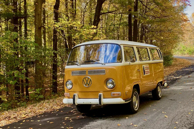 1971 Volkswagen Bus passenger bus 3