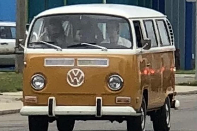 1971 Volkswagen Bus passenger bus 4