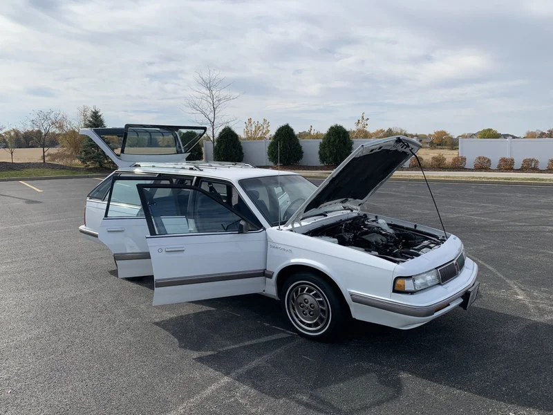 1995 Oldsmobile Ciera Cruiser 10