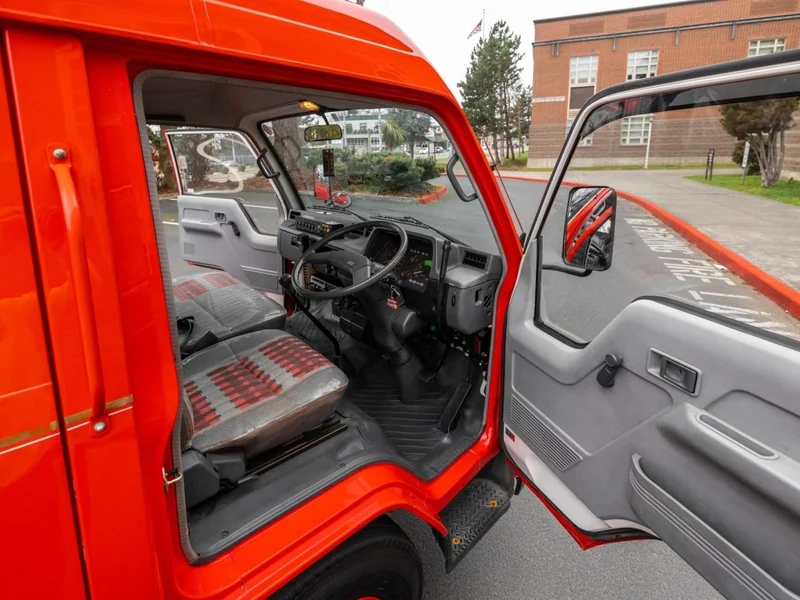1988 Mitsubishi Fuso Canter Firetruck 14