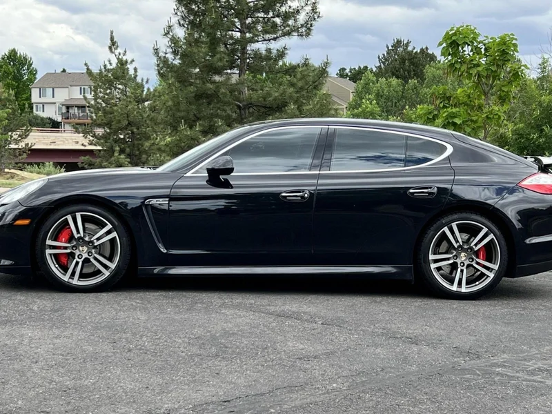 2010 Porsche Panamera Turbo 5