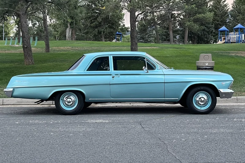 1962 Chevrolet Biscayne 409 Dual-Quad 4-on-the-floor 2