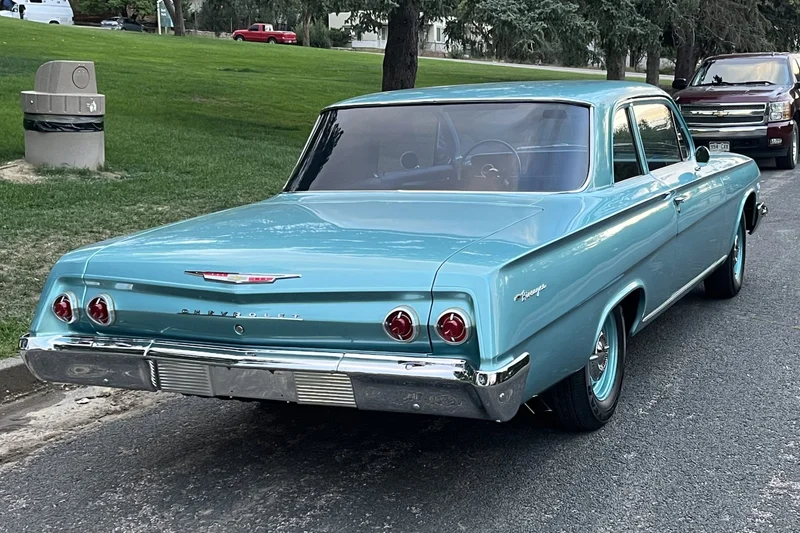 1962 Chevrolet Biscayne 409 Dual-Quad 4-on-the-floor 3