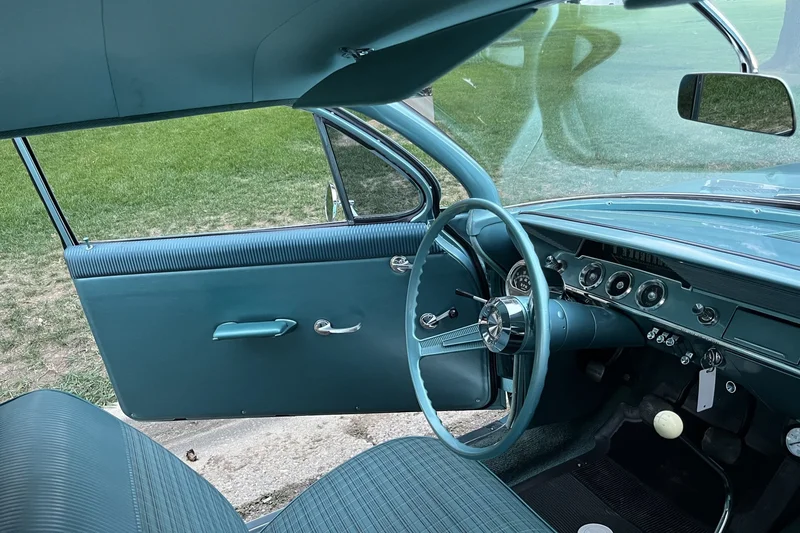 1962 Chevrolet Biscayne 409 Dual-Quad 4-on-the-floor 8