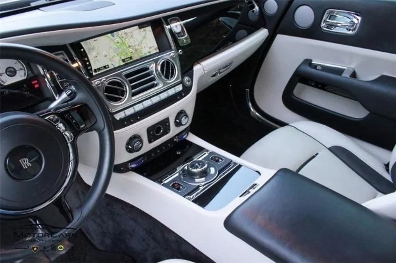 2018 Rolls-Royce Wraith Base 10