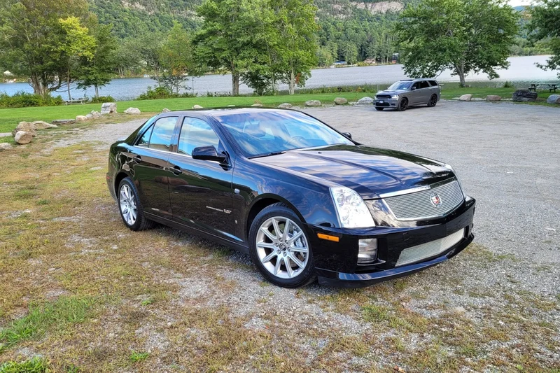 2006 Cadillac STS-V Base 17