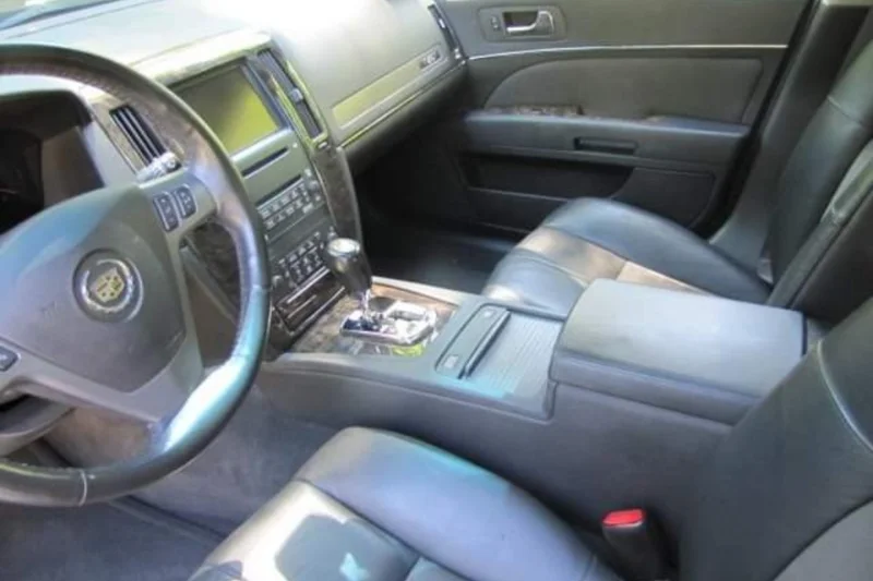 2006 Cadillac STS-V Base 20