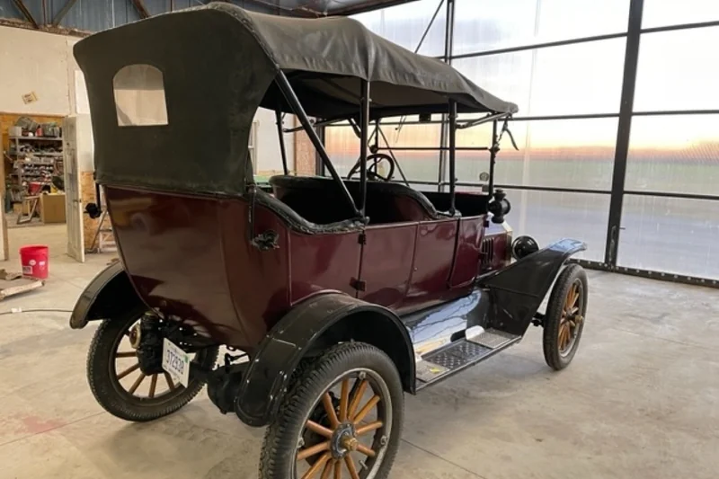 1915 Ford Model