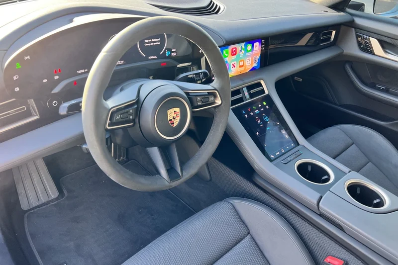2020 Porsche Taycan Turbo 9