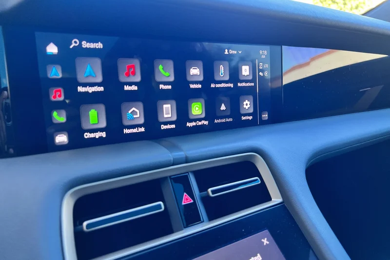 2020 Porsche Taycan Turbo 12