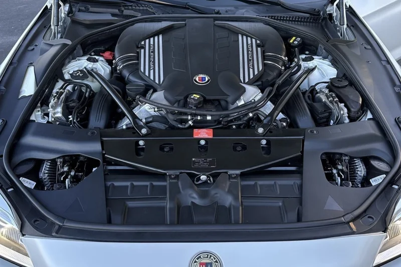2018 BMW Alpina B6 Base 9
