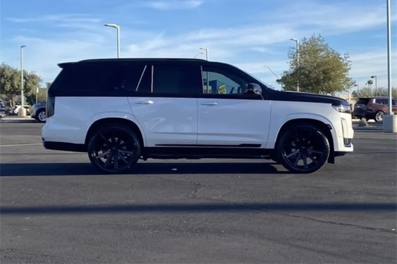 2021 Cadillac Escalade Sport Platinum 2
