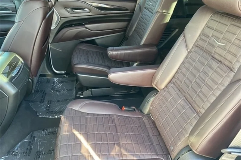 2021 Cadillac Escalade Sport Platinum 10