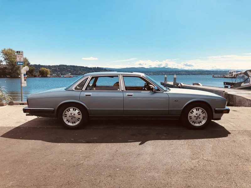 1994 Jaguar XJ6 Base 4