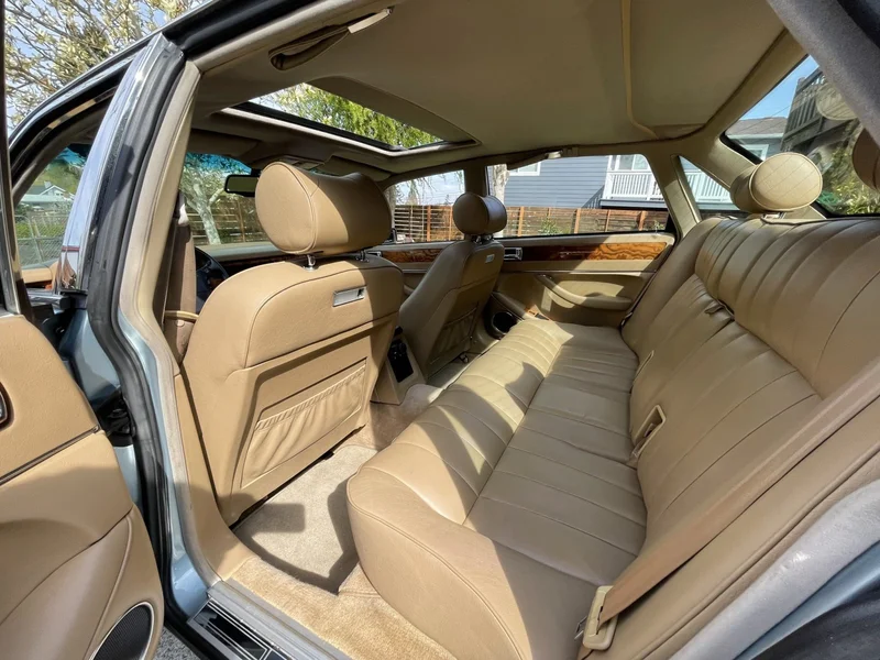 1994 Jaguar XJ6 Base 11