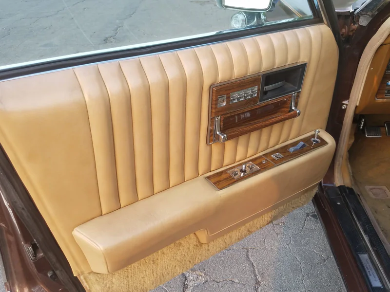 1977 Cadillac Seville Base 3