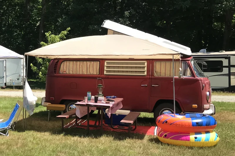 1971 Volkswagen Westfalia Kombi 2