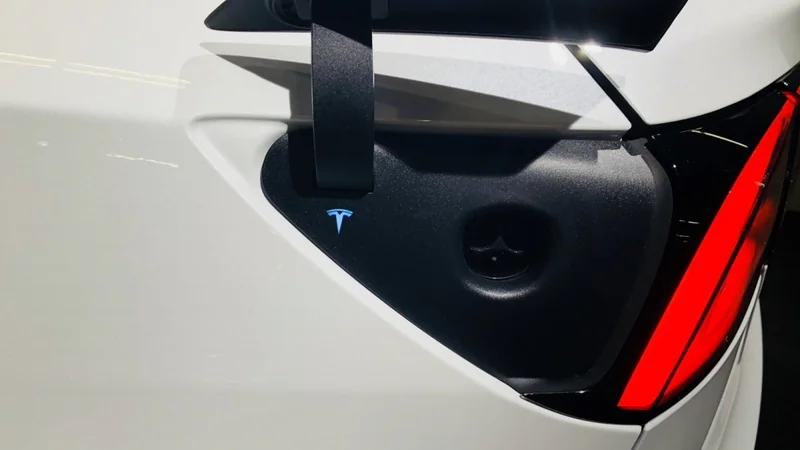 2018 Tesla Model 3 4