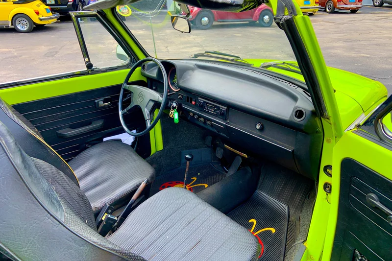 1973 Volkswagen Super Beetle 7
