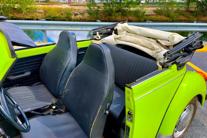 1973 Volkswagen Super Beetle 8