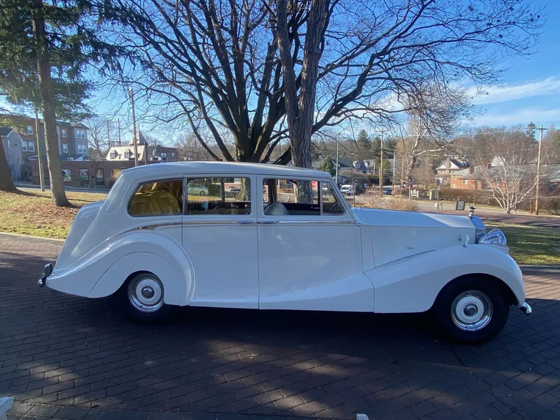 1953 Rolls-Royce Silver Wraith