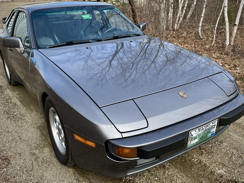 1986 Porsche 944 Base 4