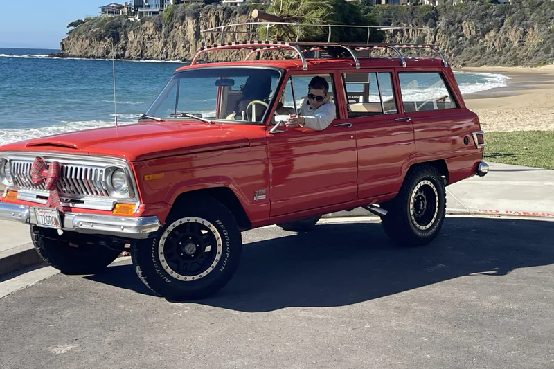 1972 Jeep Wagoneer Base 20