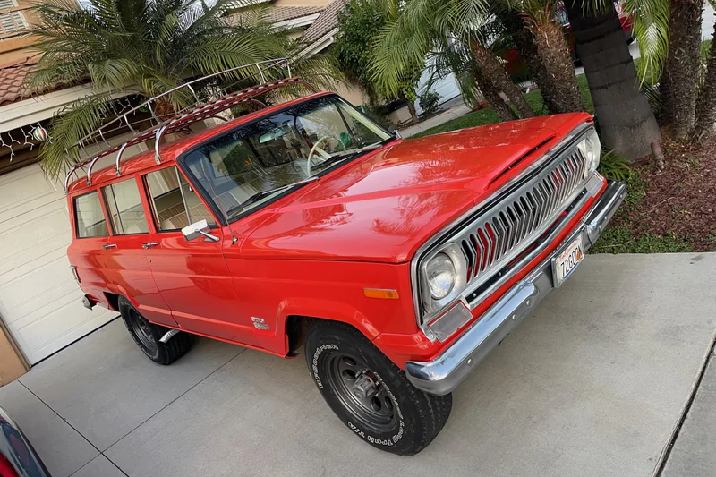 1972 Jeep Wagoneer Base 18