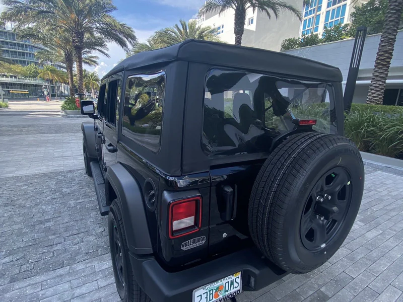 2022 Jeep Wrangler Unlimited 12
