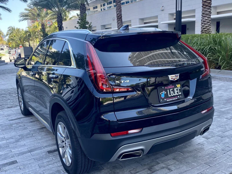 2021 Cadillac XT4 Premium Luxury 7