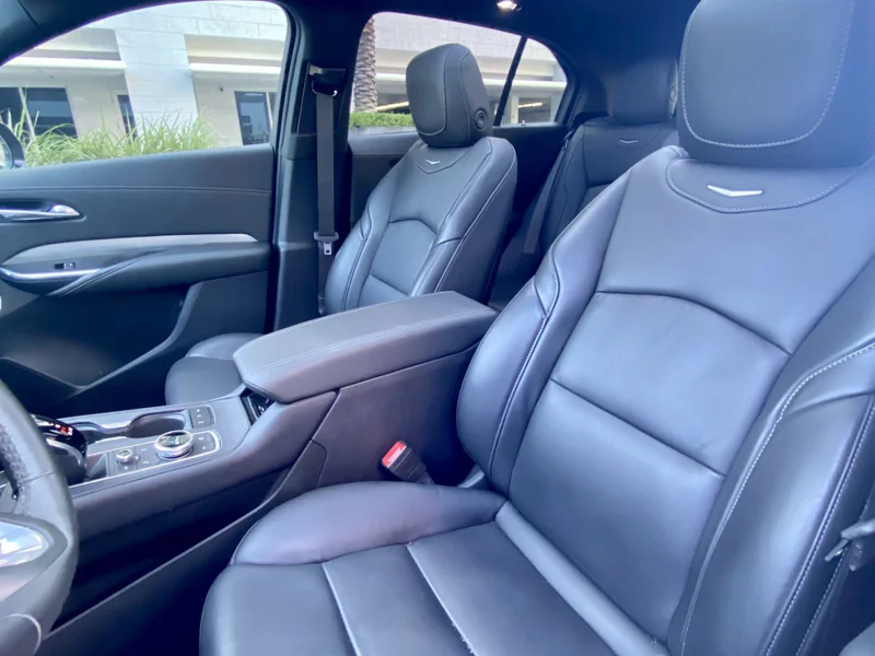 2021 Cadillac XT4 Premium Luxury 8