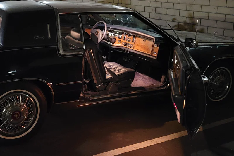 1980 Cadillac Eldorado Biarritz Luxury 4