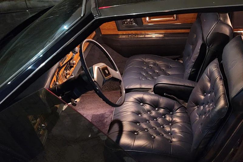 1980 Cadillac Eldorado Biarritz Luxury 5