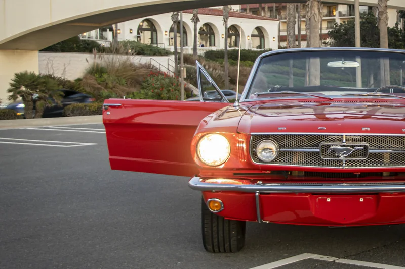1965 Ford Mustang Base 2