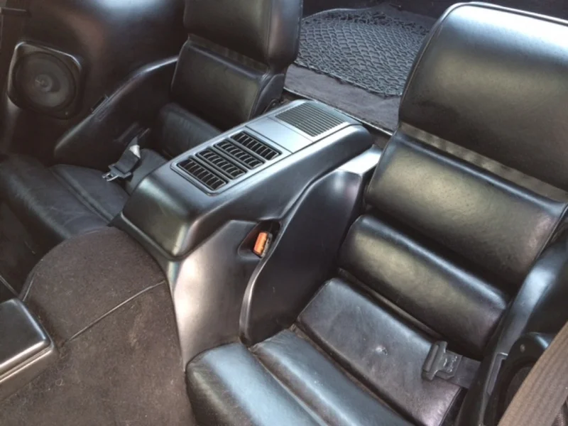 1987 Porsche 928 S4 11